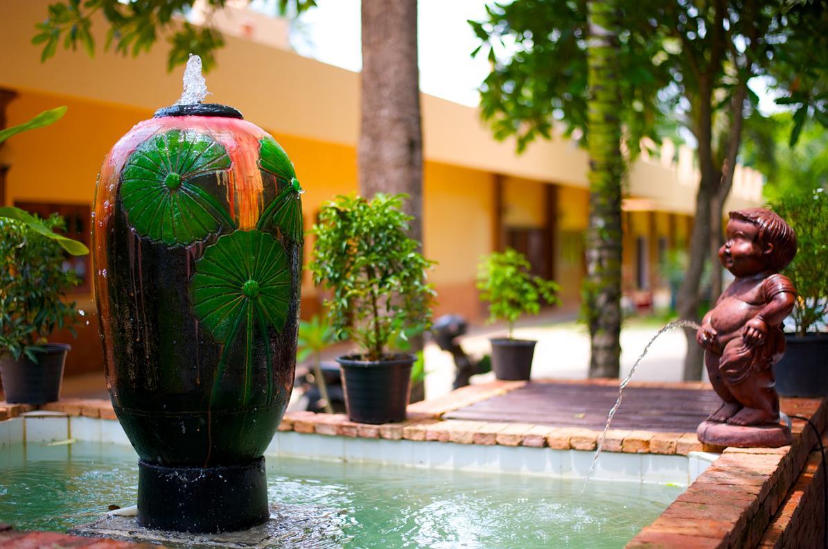 Boom Boom Beach Resort Laem Sing Chanthaburi Bagian luar foto