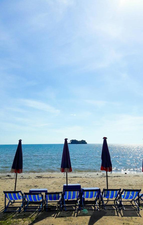 Boom Boom Beach Resort Laem Sing Chanthaburi Bagian luar foto