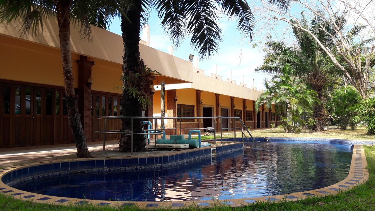 Boom Boom Beach Resort Laem Sing Chanthaburi Bagian luar foto