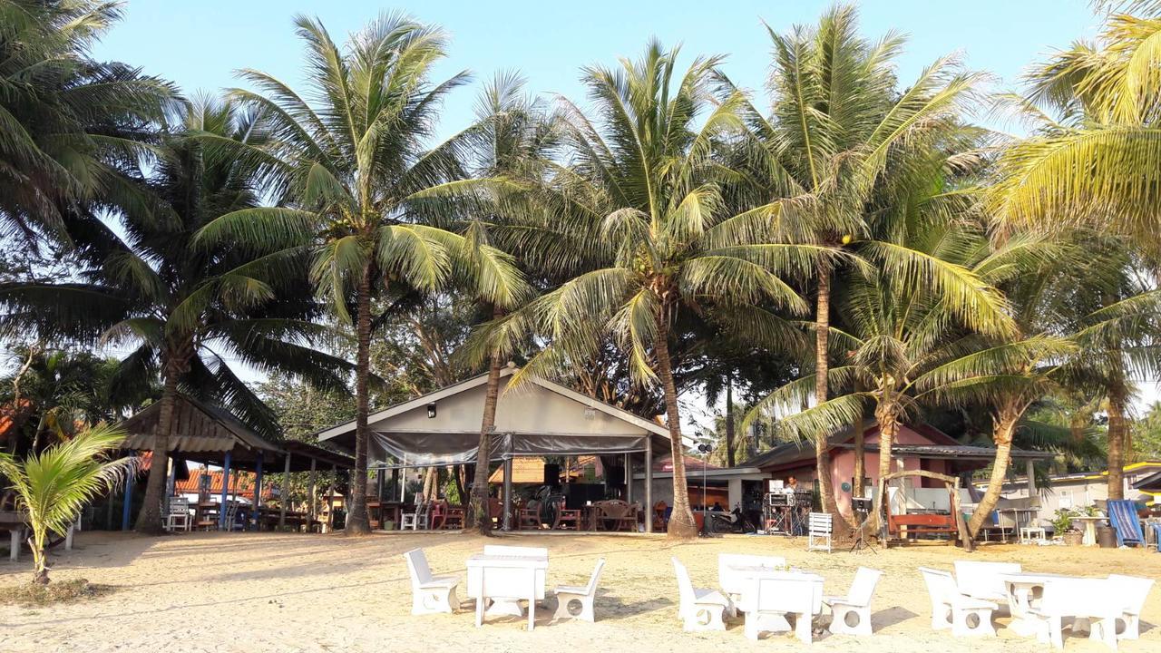Boom Boom Beach Resort Laem Sing Chanthaburi Bagian luar foto