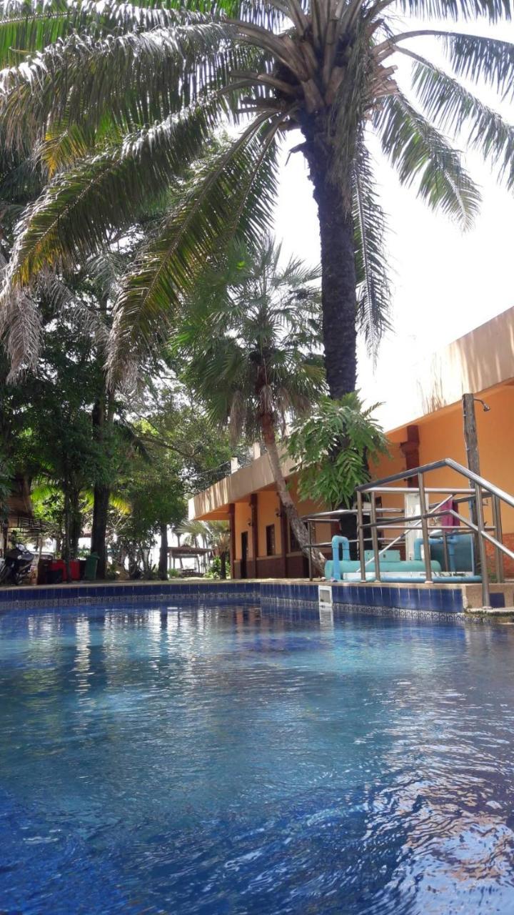 Boom Boom Beach Resort Laem Sing Chanthaburi Bagian luar foto